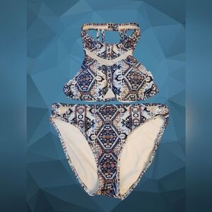 Bikini Top 18 Bottoms 16